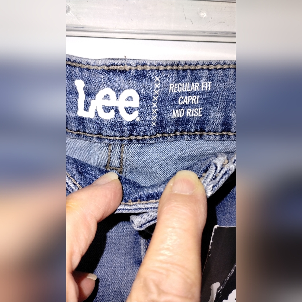 Lee Capri Blue Jeans - Picture 4 of 9